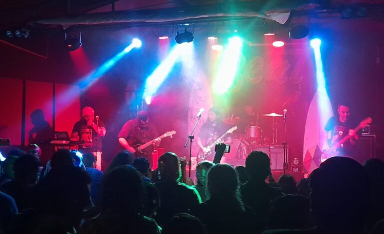 23 años de ser “Los Pegajosos”, una banda muy camotera