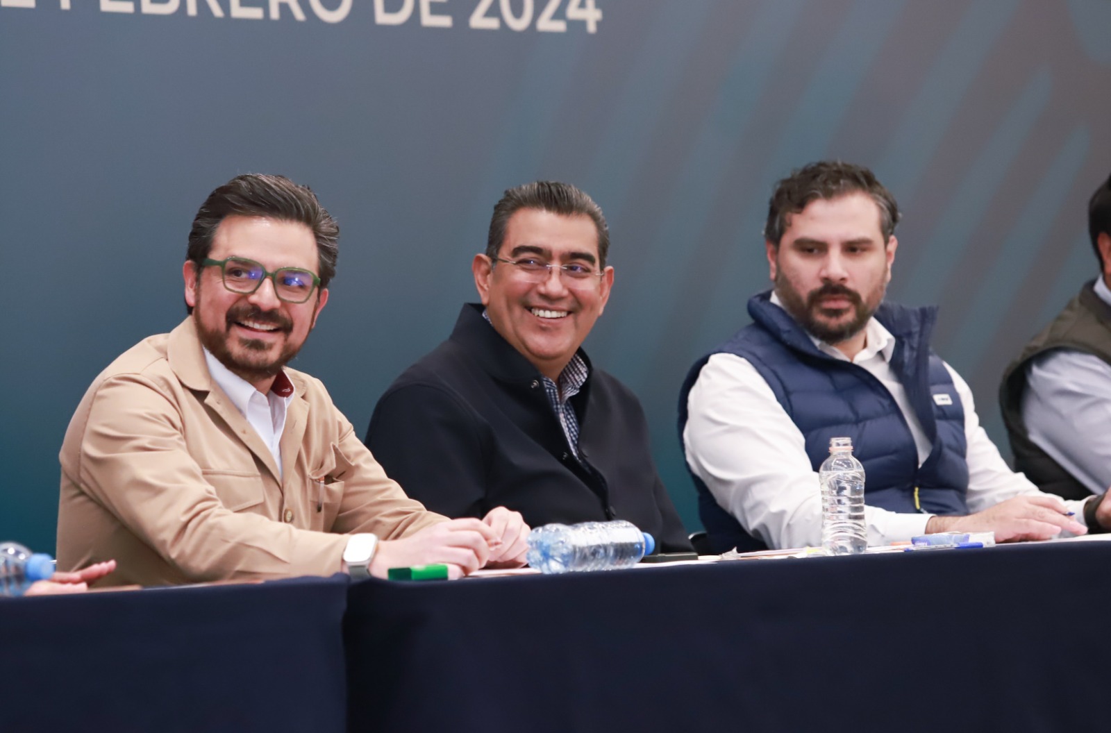 Entregan Zoé Robledo y Sergio Salomón bases a personal del programa IMSS- Bienestar