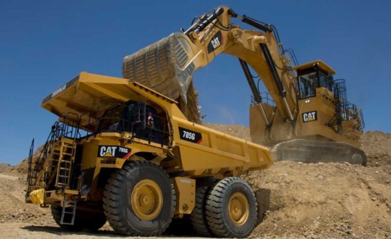 Anuncia México revisión a derechos laborales en empresas acerera y minera