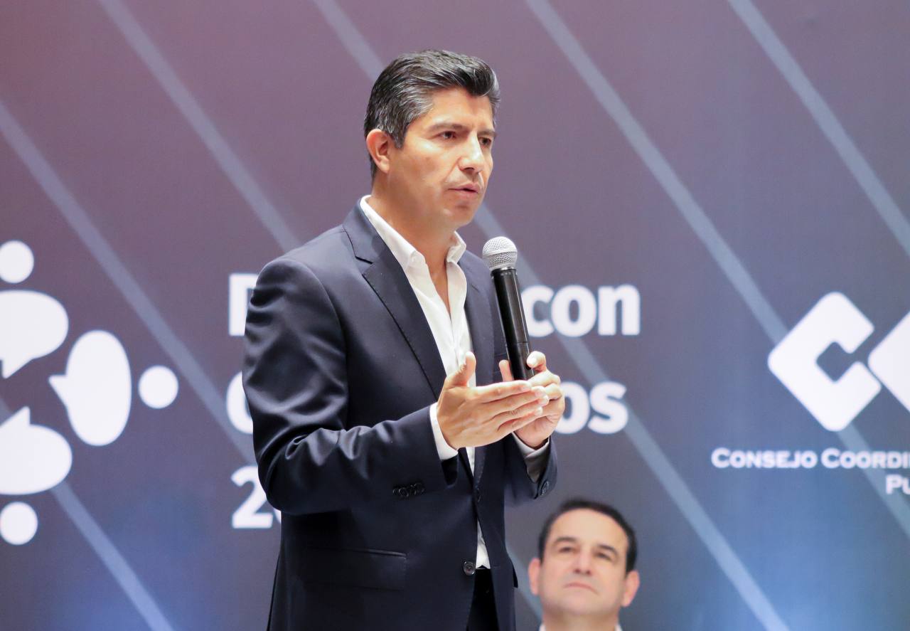 Promete Eduardo Rivera coordinación con empresarios del CCE
