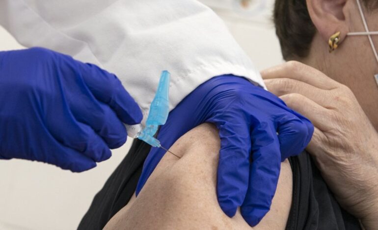 El gobierno español niega responsabilidad en caso de víctimas por vacunas de Covid 19