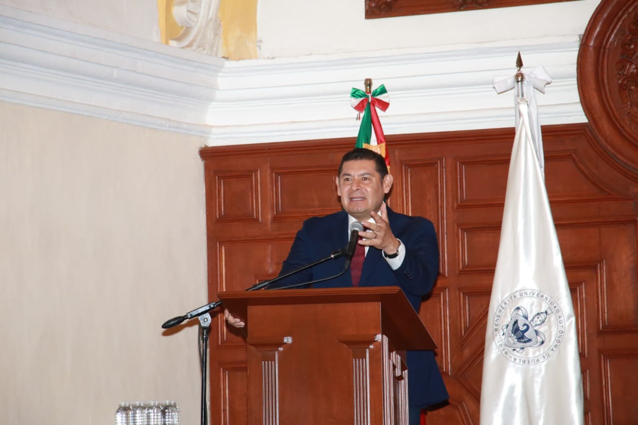 «Que nos mande una cartita y que nos diga qué quiere», dice Armenta a Rivera por inconformidad en futuro debate
