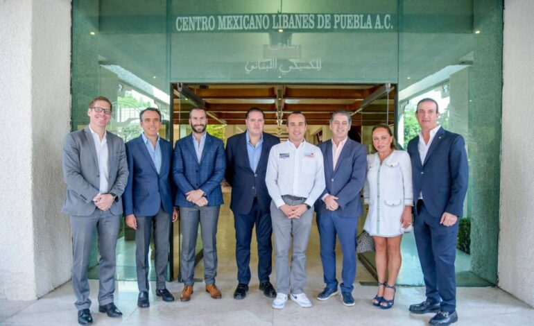 La comunidad libanesa abraza y da espaldarazo a Mario Riestra para la presidencia municipal