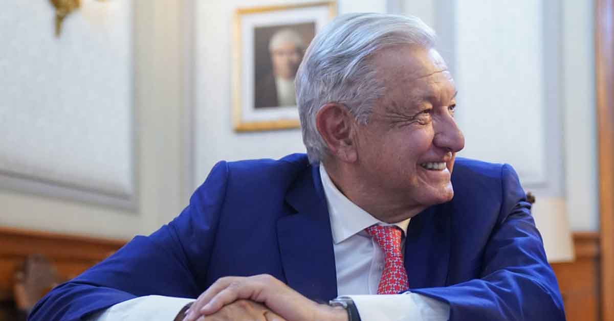Critica AMLO intento de Xóchitl Gálvez de suspender las mañaneras