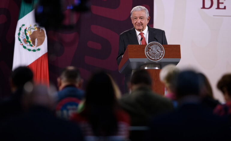 Reafirma AMLO visita por desfile del 5 de mayo