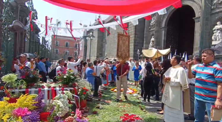 Festejan el Jueves de Corpus Christi