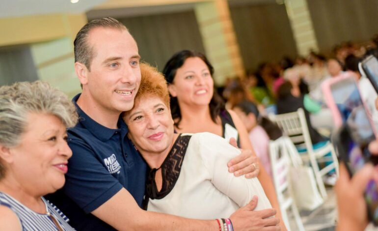 Mario Riestra propone más Talleres de Empoderamiento para poblanas