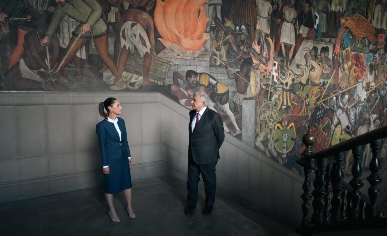 Se reúne López Obrador y Sheinbaum Pardo en Palacio Nacional