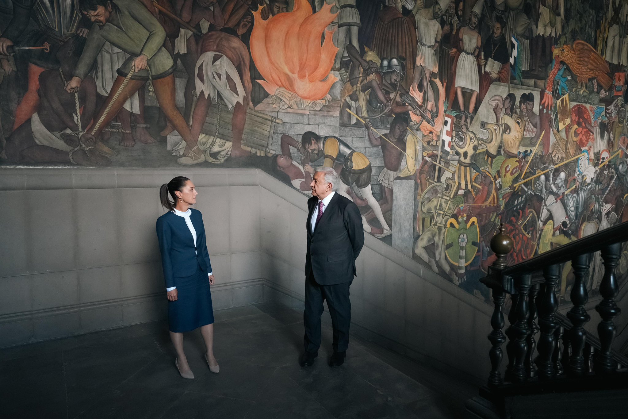 Se reúne López Obrador y Sheinbaum Pardo en Palacio Nacional
