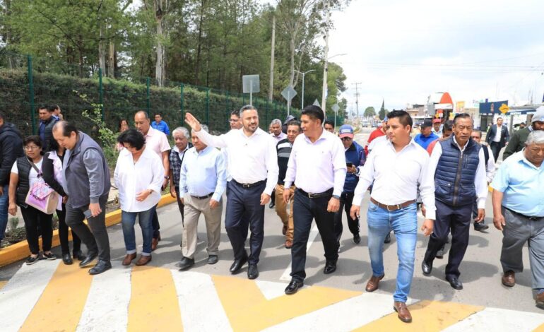 Entrega ayuntamiento de Puebla rehabilitación de Bulevar Xonacatepec