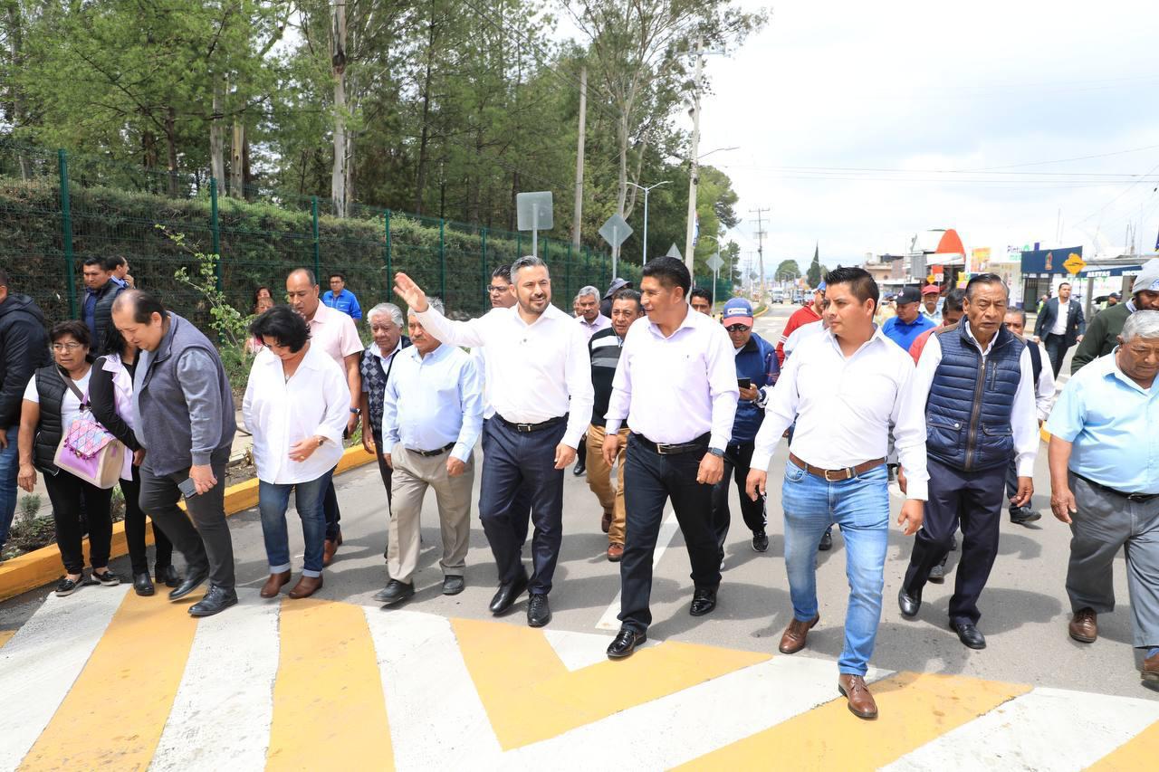 Entrega ayuntamiento de Puebla rehabilitación de Bulevar Xonacatepec