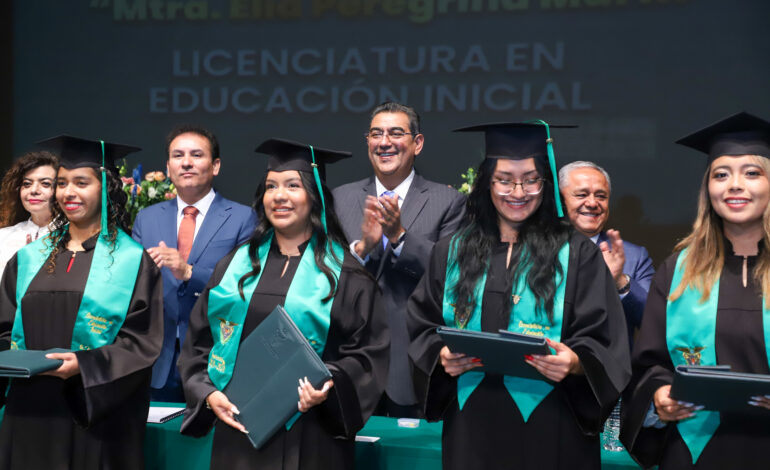 En Puebla, educación está fortalecida: Sergio Salomón