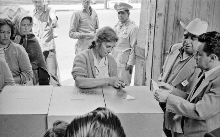La democracia mexicana celebra el voto femenino