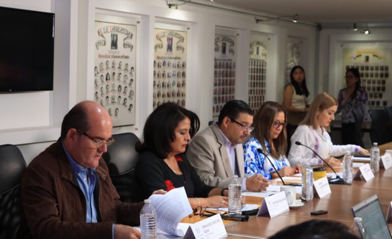 Aprueban en comisión del Congreso establecer tarifas de grúas y corralones