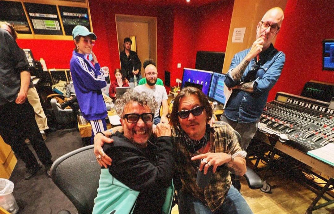 Inesperado encuentro entre Fito Páez y Jhonny Deep en Londres