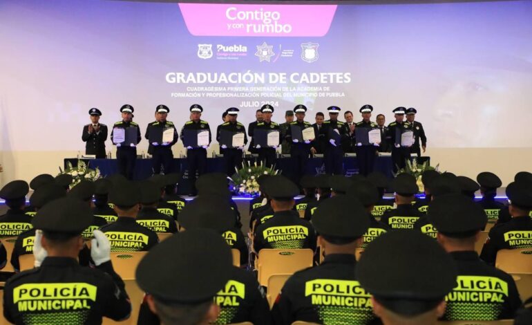 Se gradúan 69 nuevos policías de la SSC