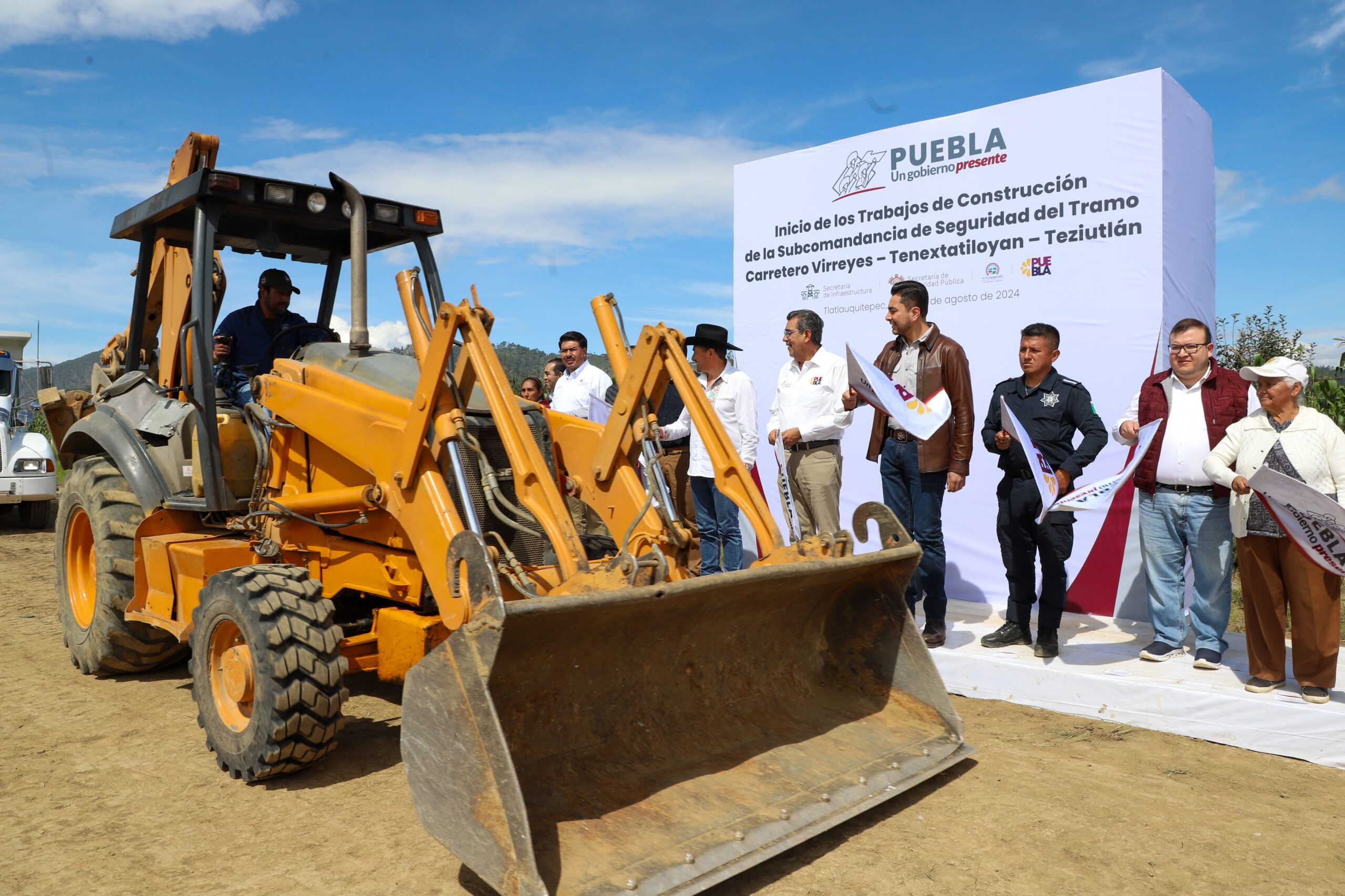Preside Sergio Salomón trabajos de construcción de la Subcomandancia de Seguridad en Tlatlauquitepec