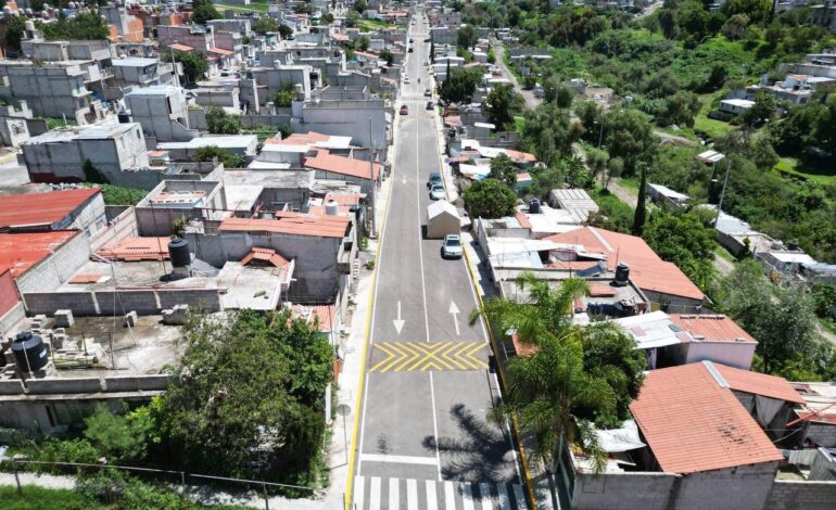 Entrega Ayuntamiento de Puebla rehabilitación de calle al sur de la ciudad