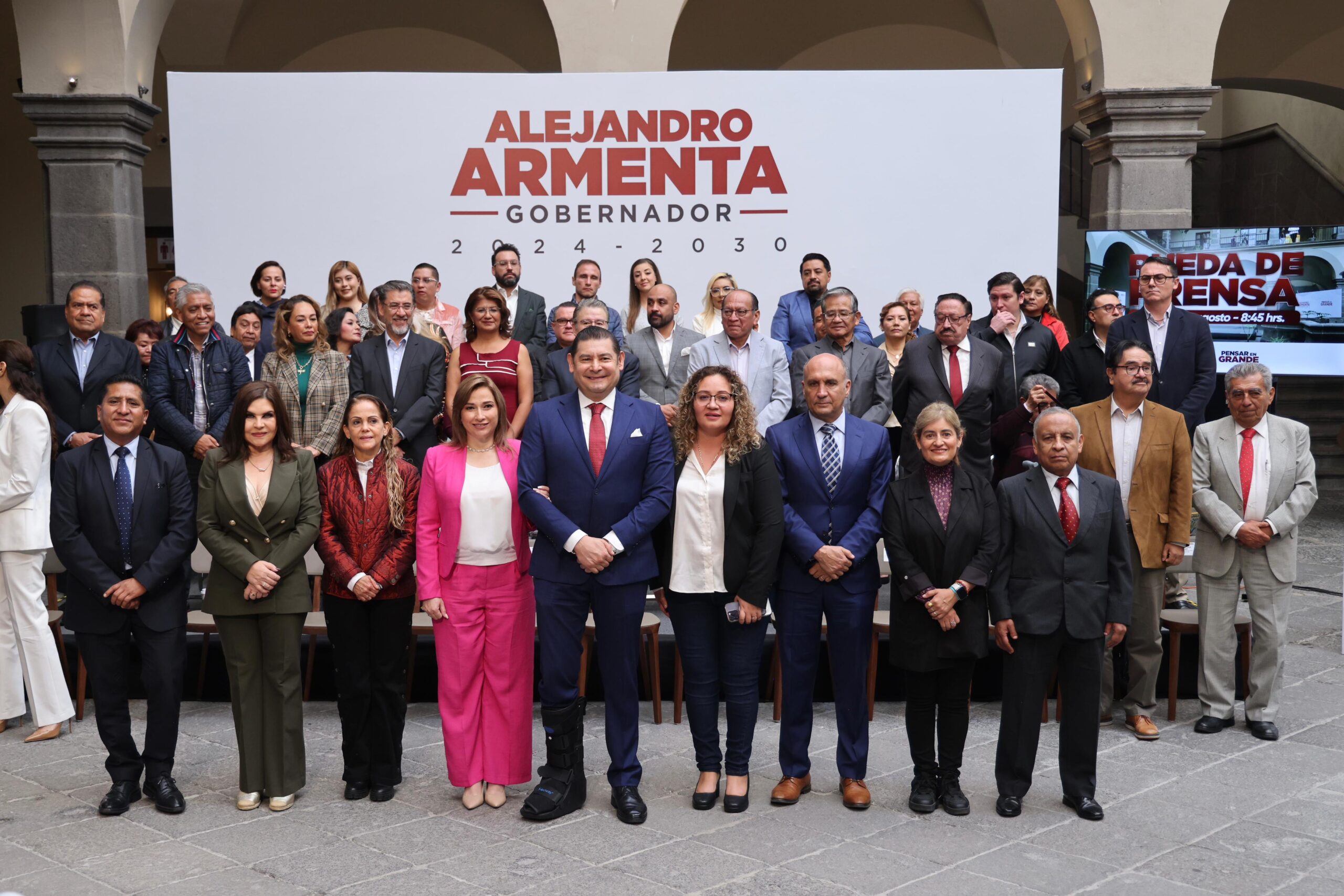 Da Alejandro Armenta nuevos nombramientos