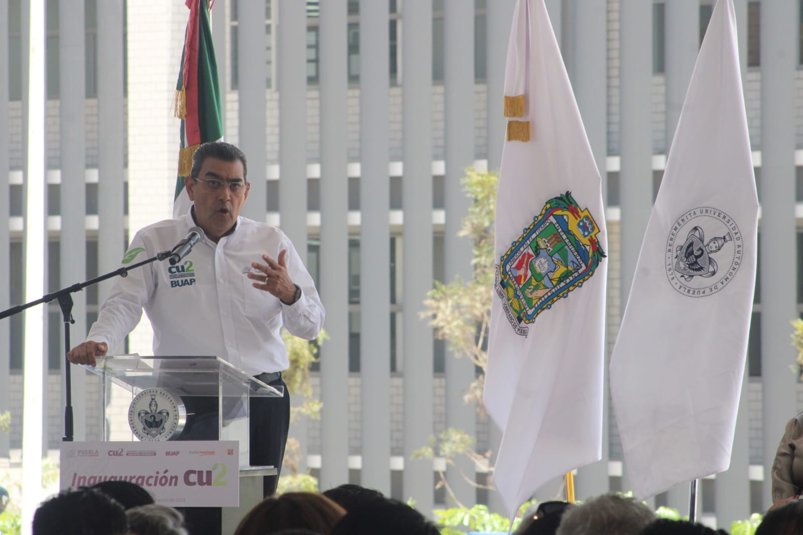 Gobernador descarta pactos políticos en la asignación de dependencias en próxima gestión