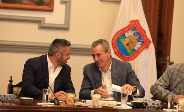 Se reúnen Adán Domínguez y Pepe Chedraui por cuarta vez; definen proceso entrega-recepción