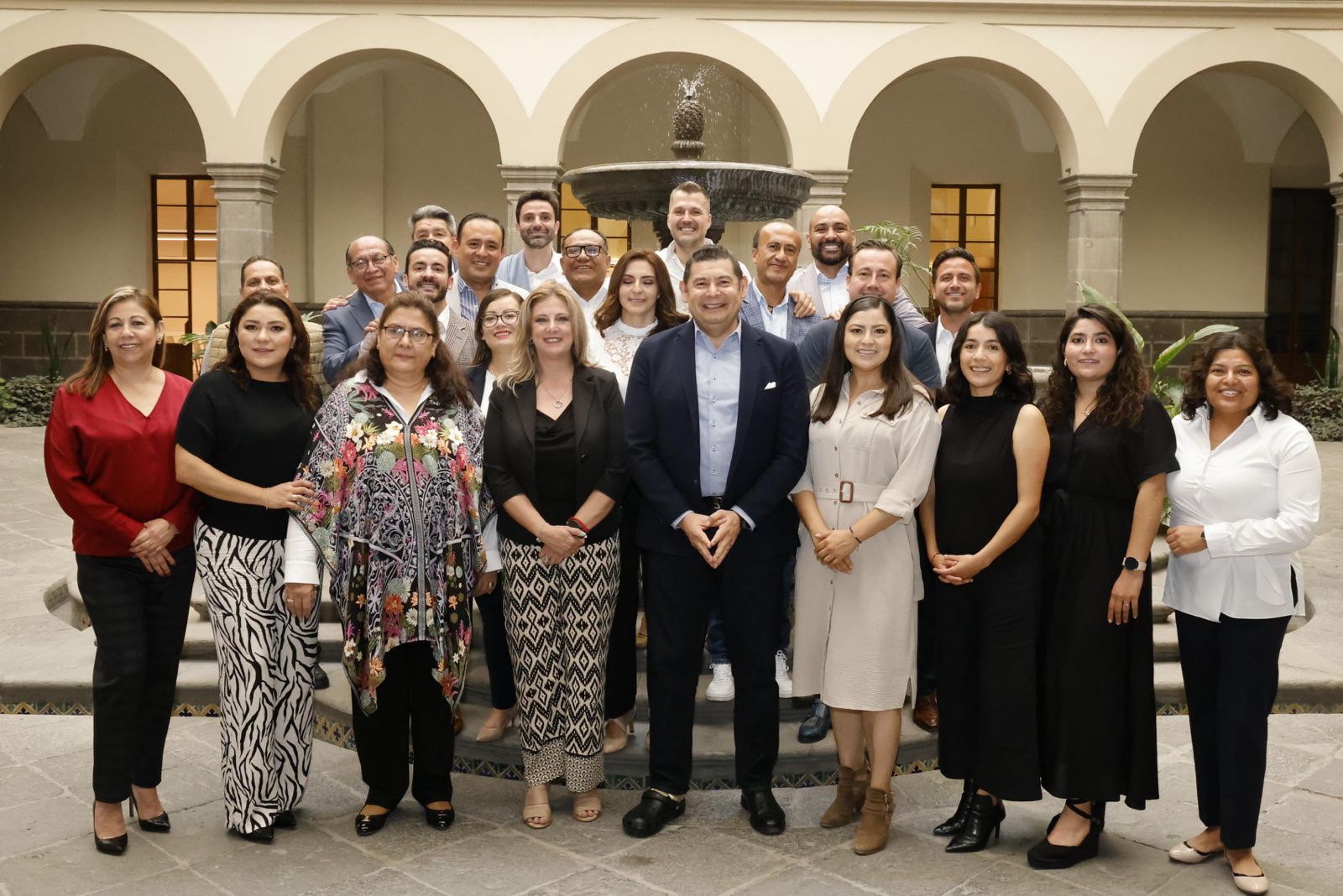 Trabajo coordinado, detonador de proyectos para el desarrollo de Puebla: Armenta