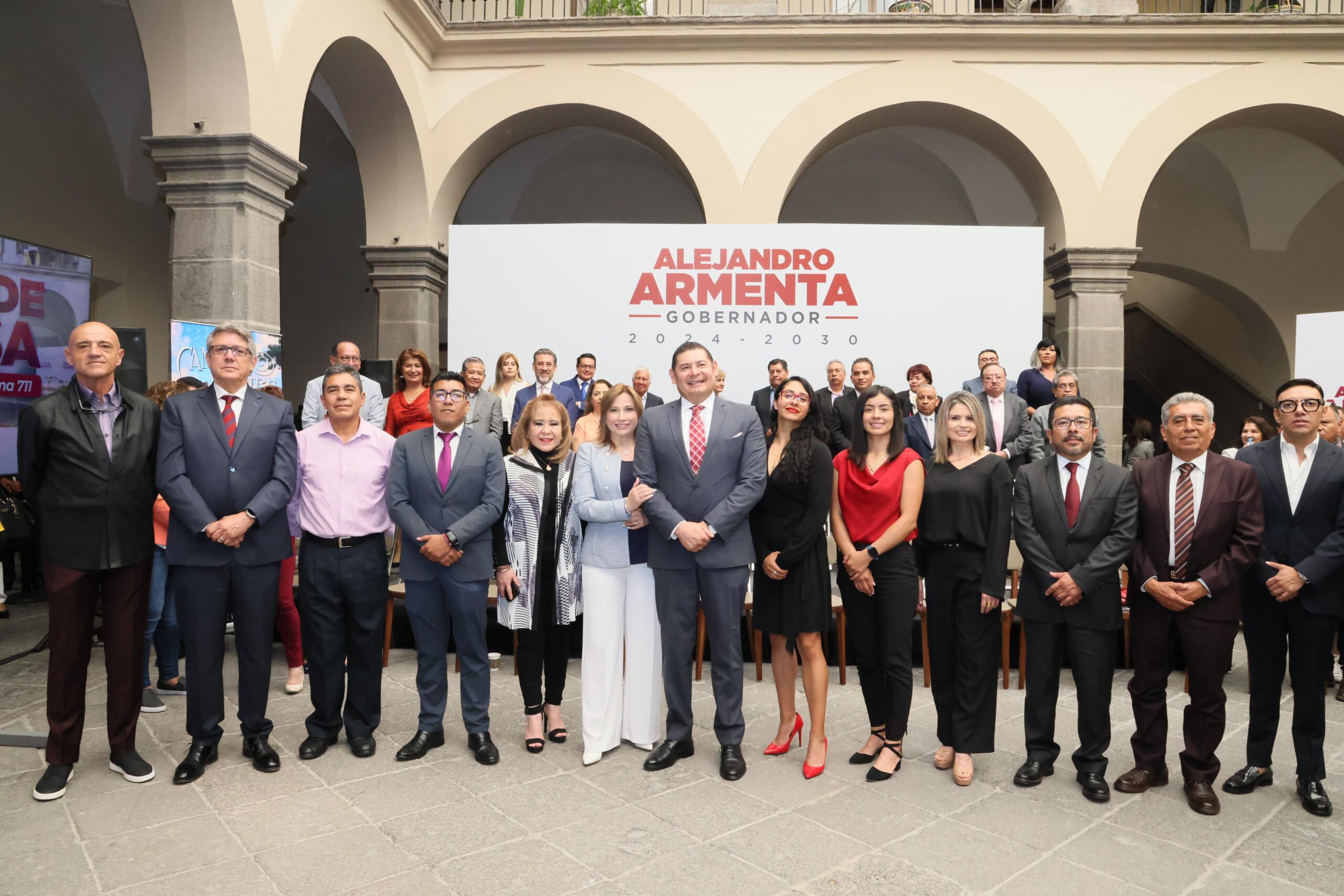 El gabinete debe comprometerse a trabajar con responsabilidad y amor por Puebla: Armenta