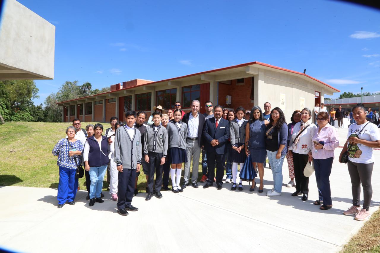 SEP inaugura nueva secundaria en Bosques de Chapultepec tras conflicto vecinal