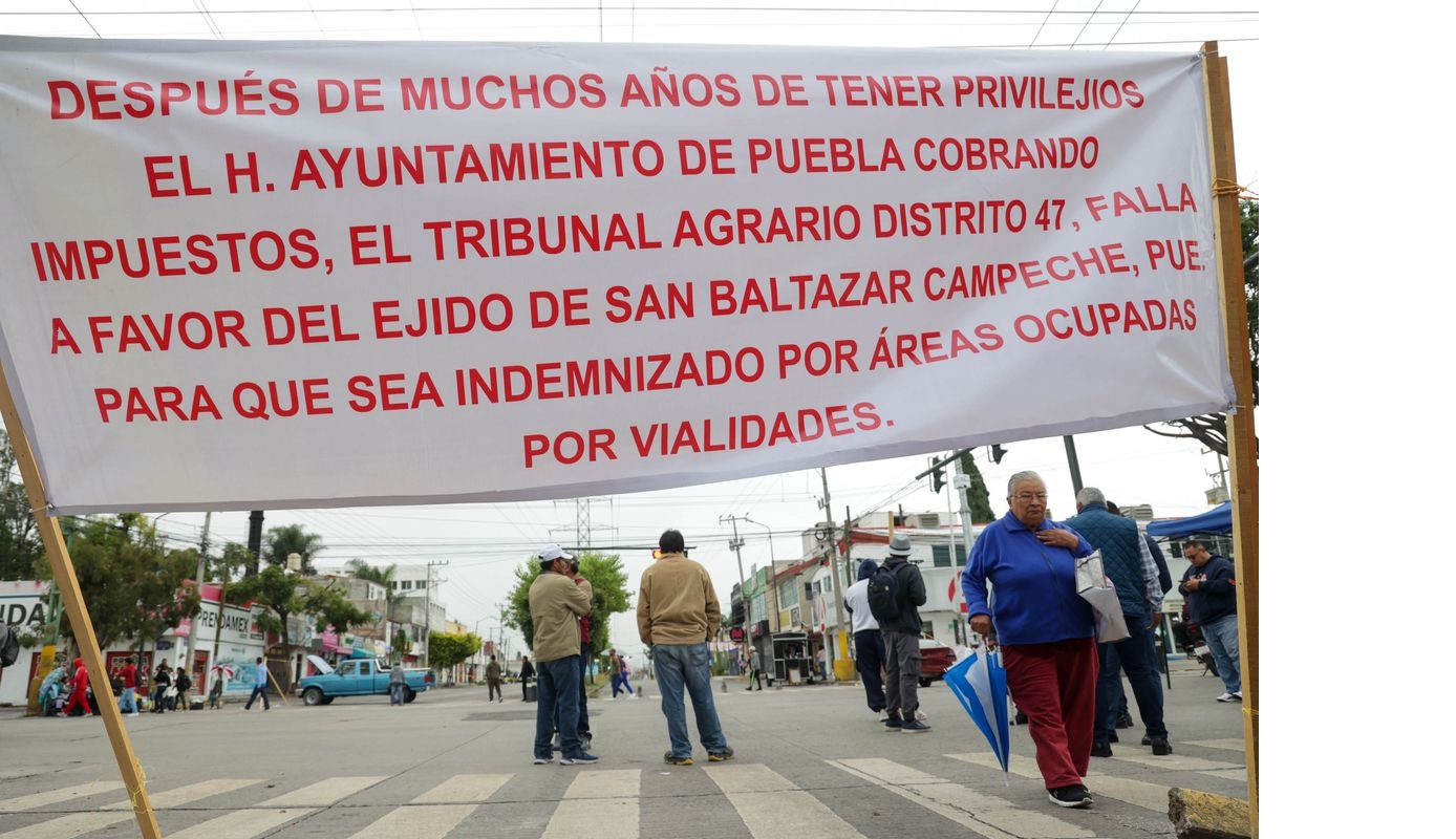 Sigue bloqueo en Valsequillo y Las Torres