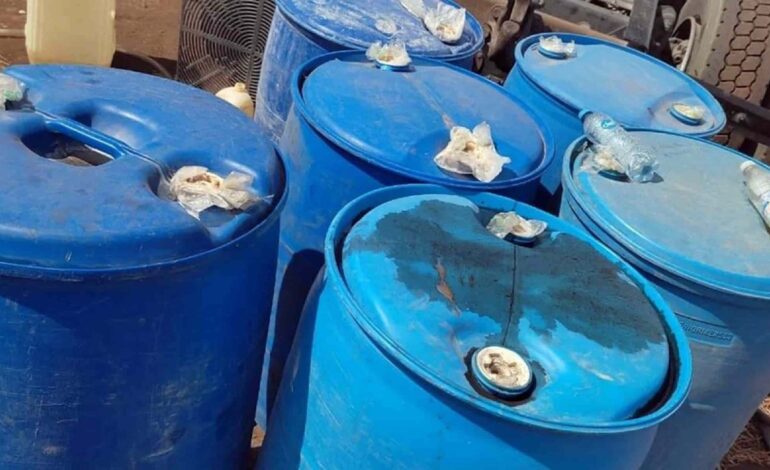 Hallan 3 mil 600 litros de huachicol en Chignahuapan