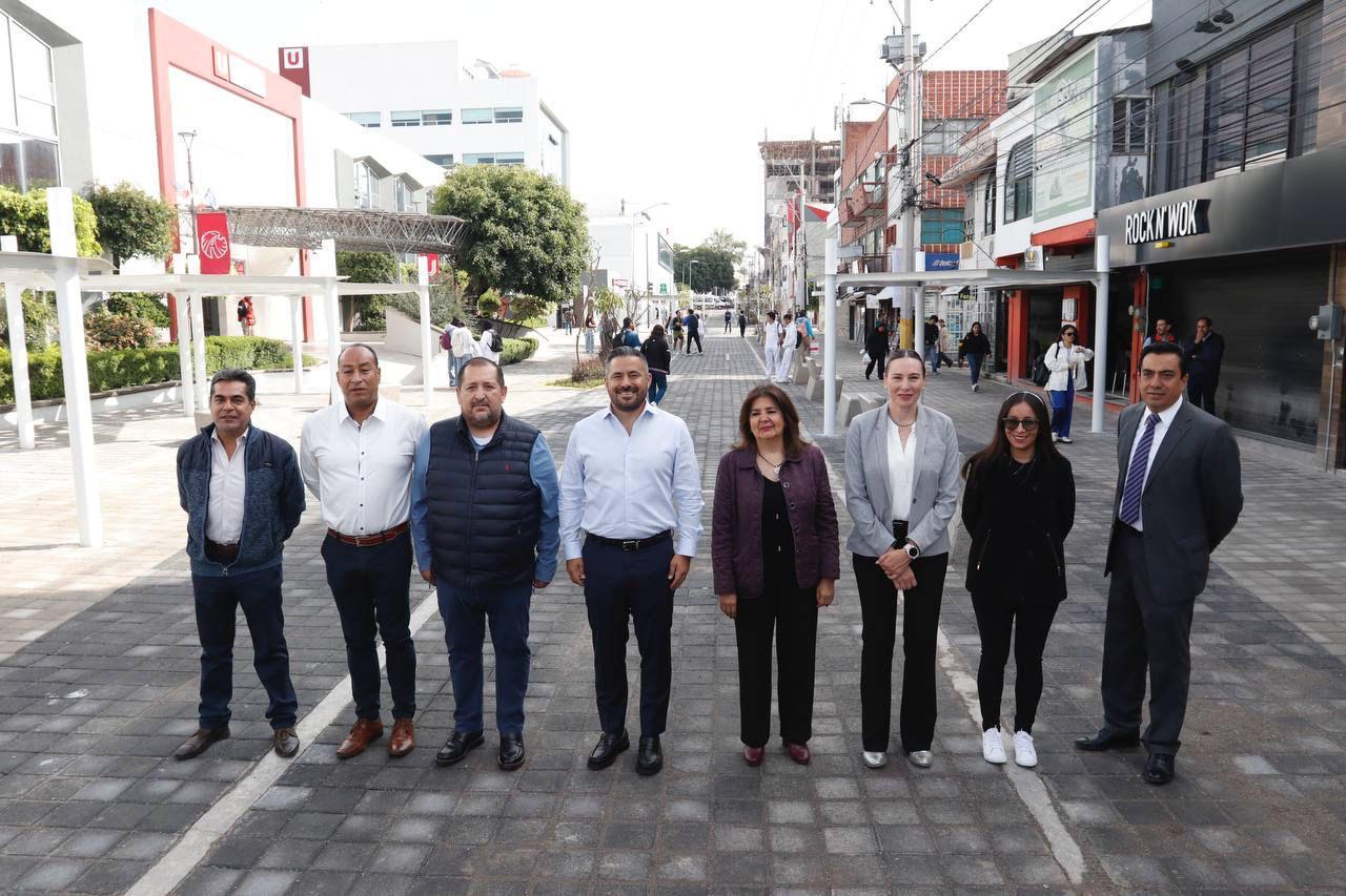 Entrega Ayuntamiento de Puebla rehabilitación en Barrio de Santiago