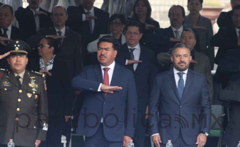 Inician fiestas patrias con colocación del Bando Solemne