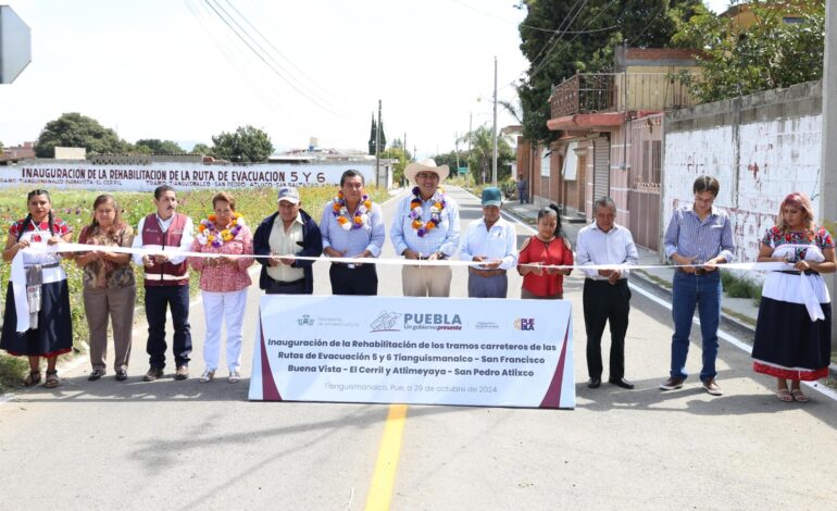 Sergio Salomón inaugura tramos carreteros en Atzitzihuacán, Tochimilco y Tianguismanalco