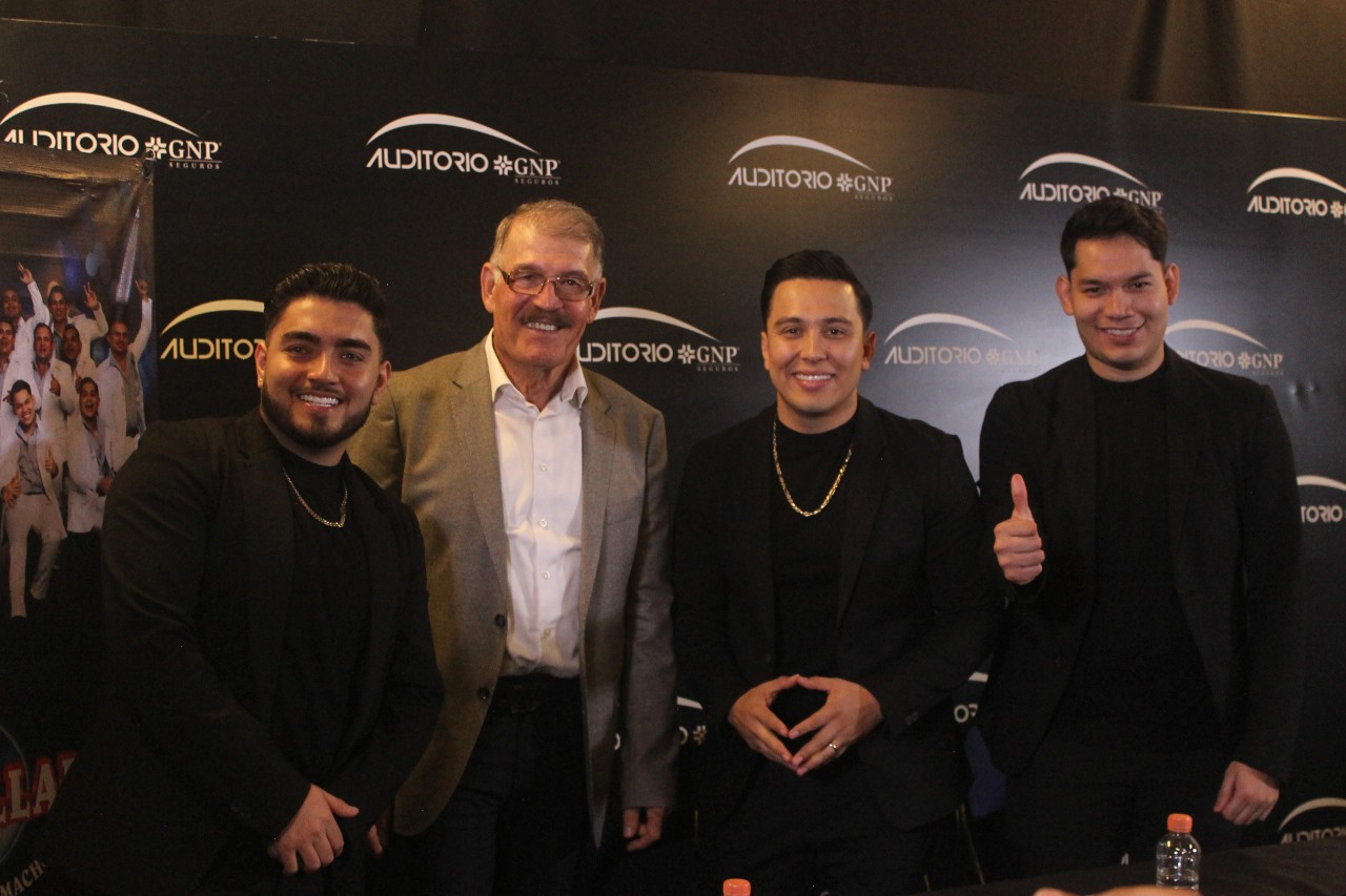 ¡La Arrolladora Banda El Limón consentirá al público poblano en noviembre!
