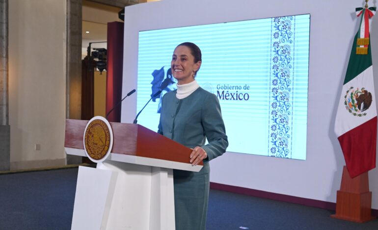 Claudia Sheinbaum firma decreto para que CFE y Pemex «regresen» al Pueblo de México