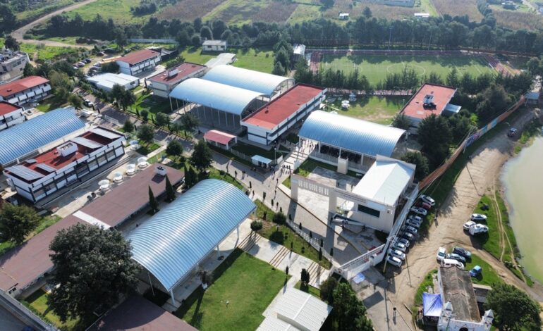 Sergio Salomón inaugura techados escolares y refrenda compromiso con pueblos originarios