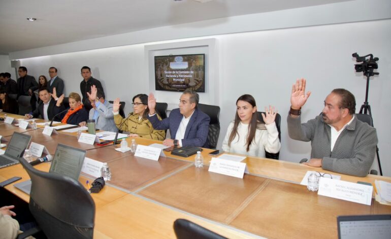 Validan en Comisión de Hacienda la Ley de Ingresos 2025