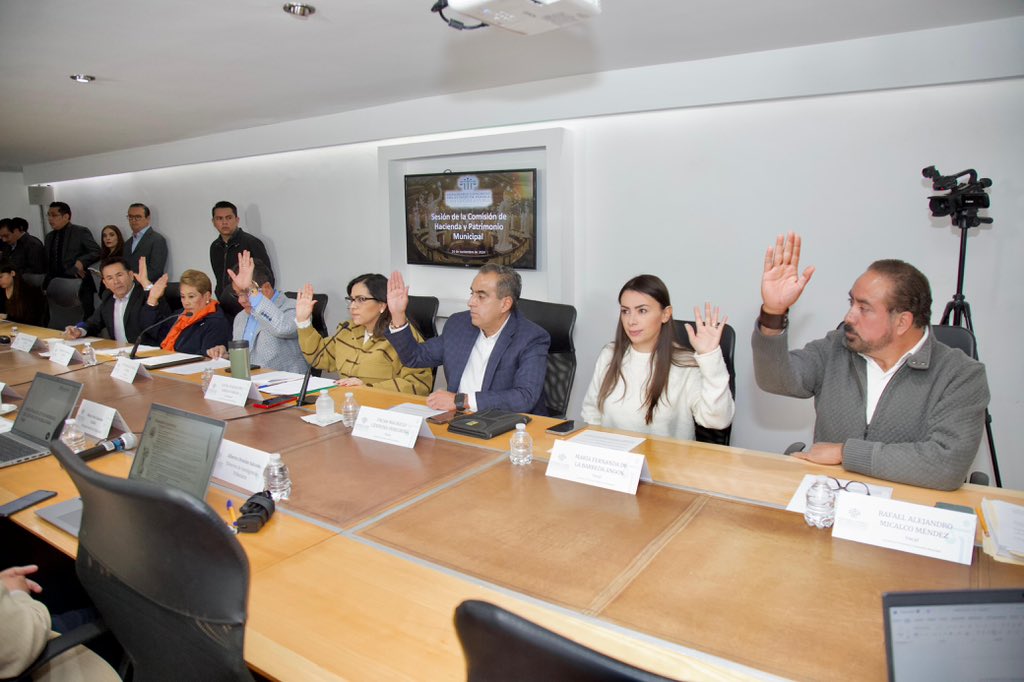 Validan en Comisión de Hacienda la Ley de Ingresos 2025