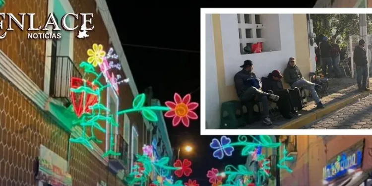 Comerciantes acamparon para obtener un lugar en la “Villa Iluminada” de Atlixco