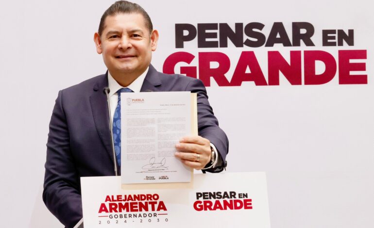 Integrará Alejandro Armenta a su equipo de trabajo a Paola Angón
