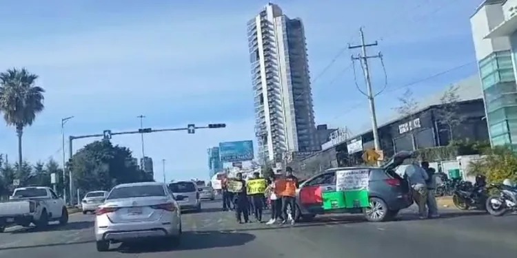 «CHUBB Seguros no cumple», afectados reclaman pagos en sus instalaciones