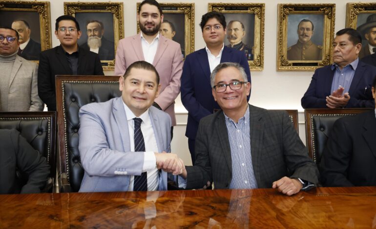 Puebla apuesta por la tecnología: acuerdan ruta para la Casa del Diseño de Semiconductores