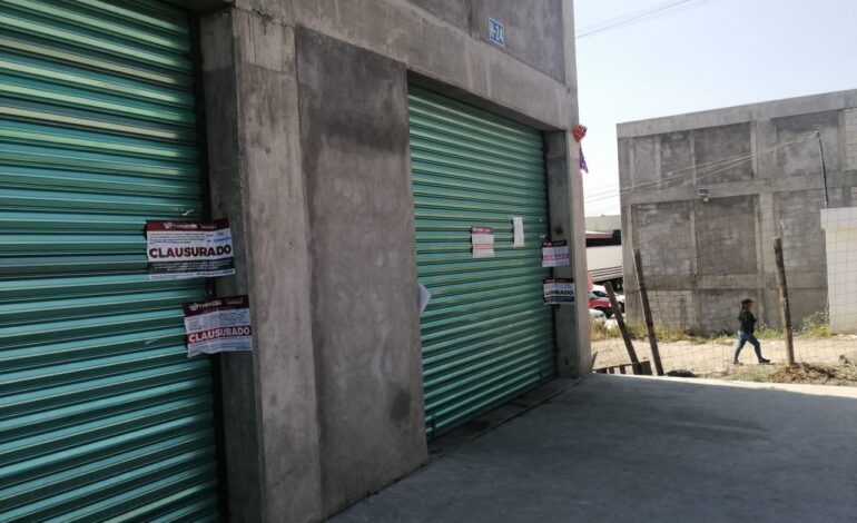 Ayuntamiento clausuró más de 10 negocios en la Central de Abasto por operativo
