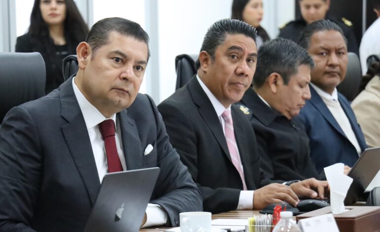 Encabeza Alejandro Armenta la mesa de seguridad del Estado