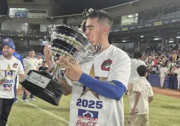 Llevan Pericos de Puebla al campeonato a Los Caimanes en Colombia