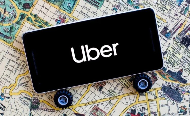 Conductor de Uber en Puebla; víctima de abusos tras rentar auto por plataforma