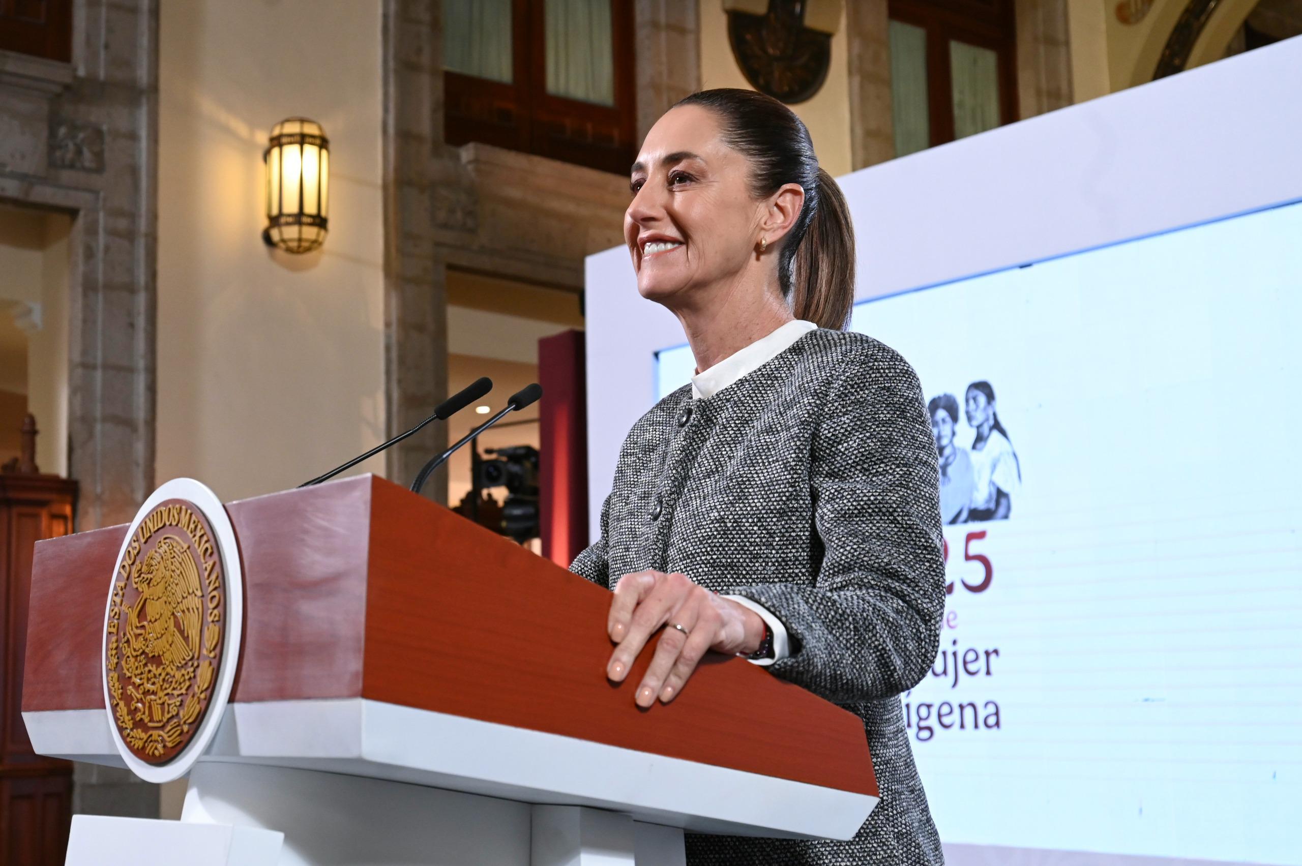 Claudia Sheinbaum presenta Olinia, primera armadora mexicana de autos eléctricos