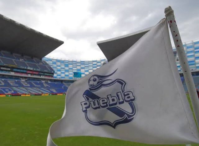 Empresarios poblanos negocian la compra del Club Puebla para garantizar su permanencia en el estado