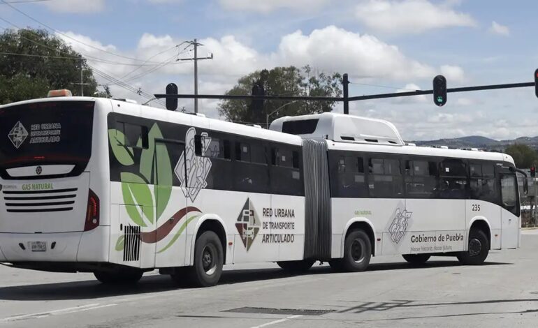 Gobierno de Puebla analizará el funcionamiento del RUTA tras reportes por espera prolongada