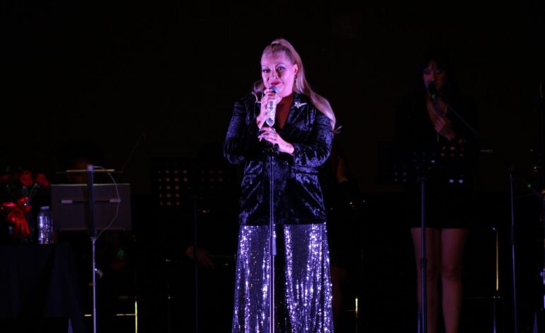 Rocío Banquells revive éxitos en el Teatro Principal